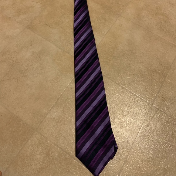 Renzoni Tie - Picture 1 of 2